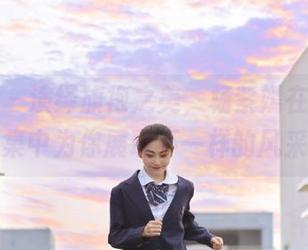 爱蜜社 – 演绎旗袍之美，杨紫嫣在美图图集中为你展现不一样的风采