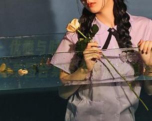 瑞丝馆 – 优雅与时尚兼具，Eileen爱琳的白丝美图合集带你领略写真艺术