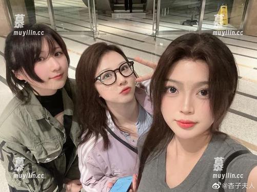 白烨烨 白烨烨的傲娇女仆长私房美图,简直是视觉与灵魂的双重冲击!