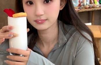白金Saki全套礼服作品，细腻展现女性之美的艺术之旅！