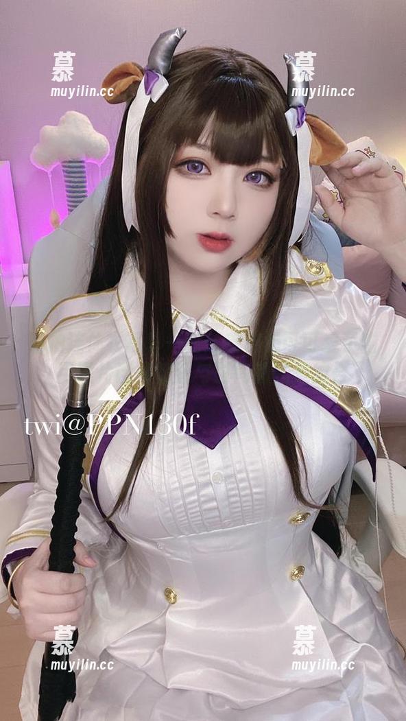 私拍连体衣写真一览：皮皮奶可可爱了啦用图片诠释情感与时尚的完美结合