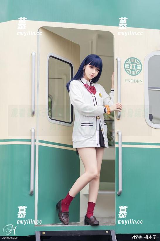 祖木子 观看祖木子夏日灵动写真,仿佛置身缤纷绚烂的夏日花园!