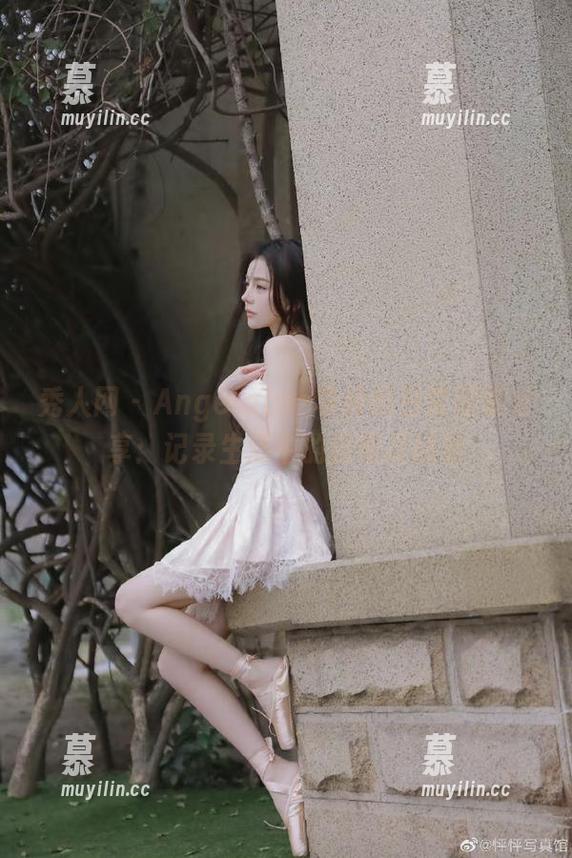 秀人网 - AngelaLee李玲的日常图集分享：记录生活中的甜蜜与感动