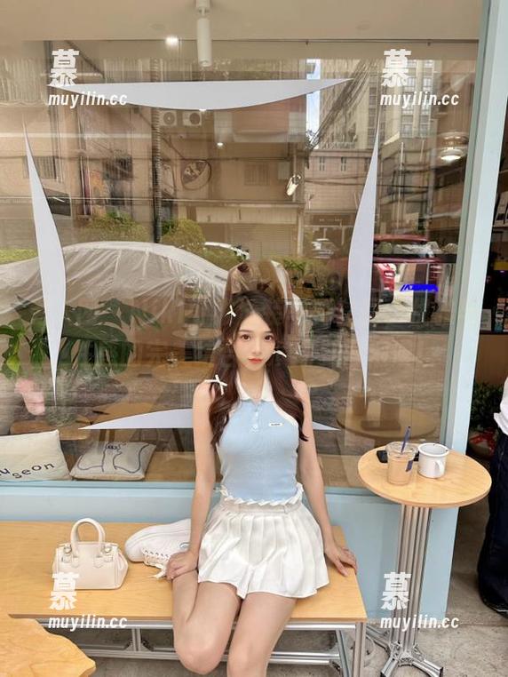 秀人网-Niki可雅 秀人网 - Niki可雅泳装写真套图,优雅与性感的完美结合,演绎夏日浪漫!