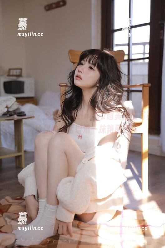 秀人网-lingyu69 秀人网 - 免费下载Lingyu超美丝袜写真,给你的生活增添一抹艳丽色彩