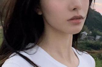 秀人网 – 热烈欢迎summer宝宝女王回归：最新图集更新，尽享她的优雅与气质！