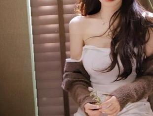 秀人网 – 实力派博主tina甜仔的美脚作品，网盘独家放送，快来围观！