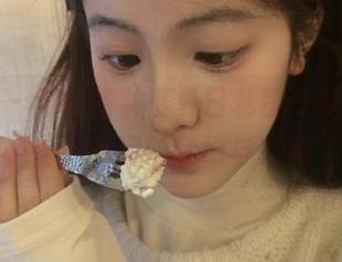 秀人网 – 与优酱共度夏日私房写真，捕捉那一瞬间的梦幻与悠然