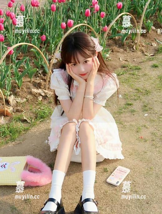 秀人网 - 刘飞儿Faye死库水原图精选，感受她灵动与华丽的独特魅力