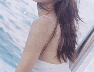 秀人网 – 加朵babe全新职业装写真：最新作品展现职场女性的优雅与力量