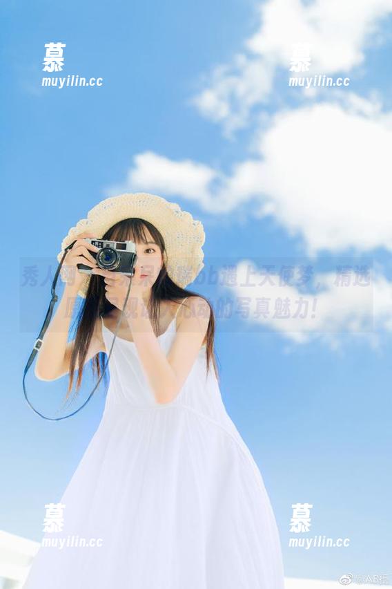 秀人网 - 当呆呆的瑞bb遇上天使梦，精选原图呈现让人心动的写真魅力！