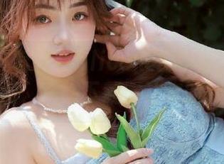 秀人网 – 容容容Alice毛衣写真集：极致美感瞬间，一键下载，让你的欣赏无阻