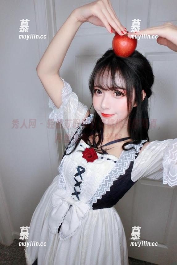 秀人网 - 轻松获取明日花桃桃美腿写真，网盘资源等你领略