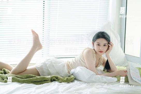 秀人网 - 精选作品：月野兔美妞空姐系列，记录每一次飞行的优雅瞬间