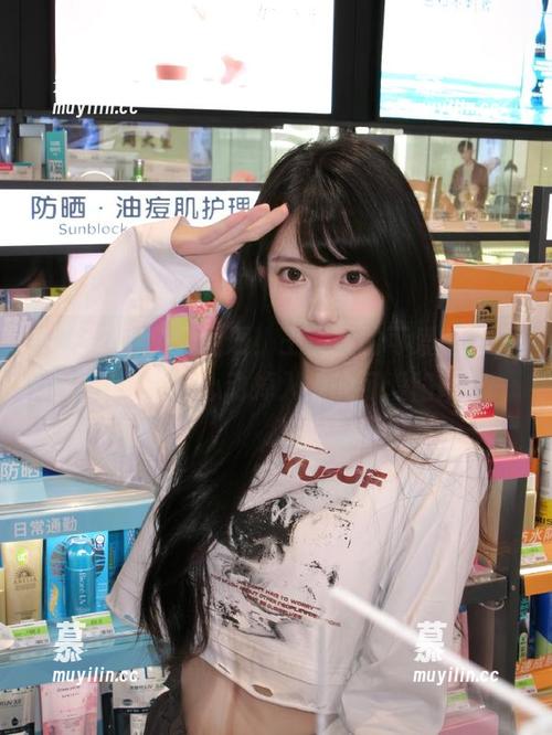 秀人网-王曼柔 秀人网 - 免费图册!王曼柔的可爱魅力,让你一秒钟心动掉入她的可爱陷阱!