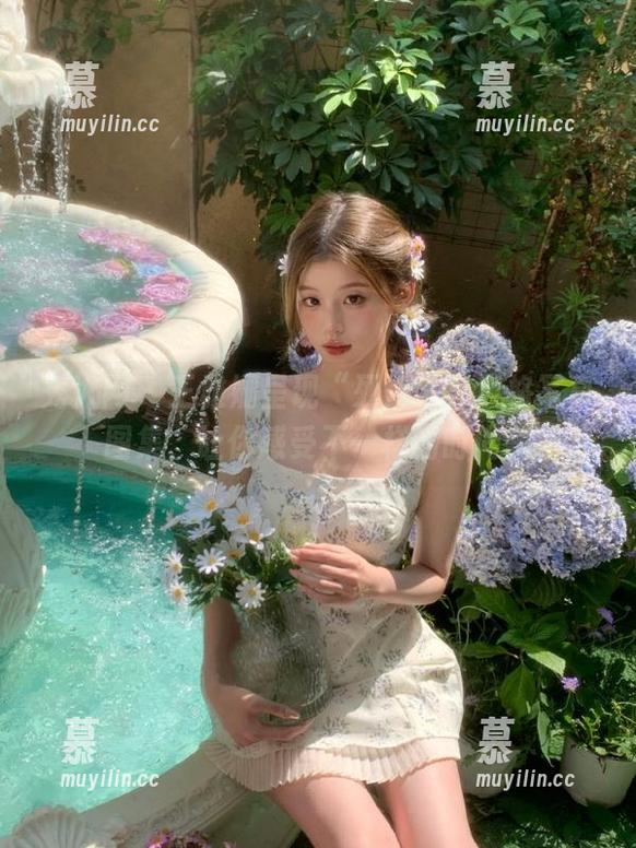 秀人网 - 王雅姗呈现“死库水”风格写真图集，让你感受不一样的时尚美