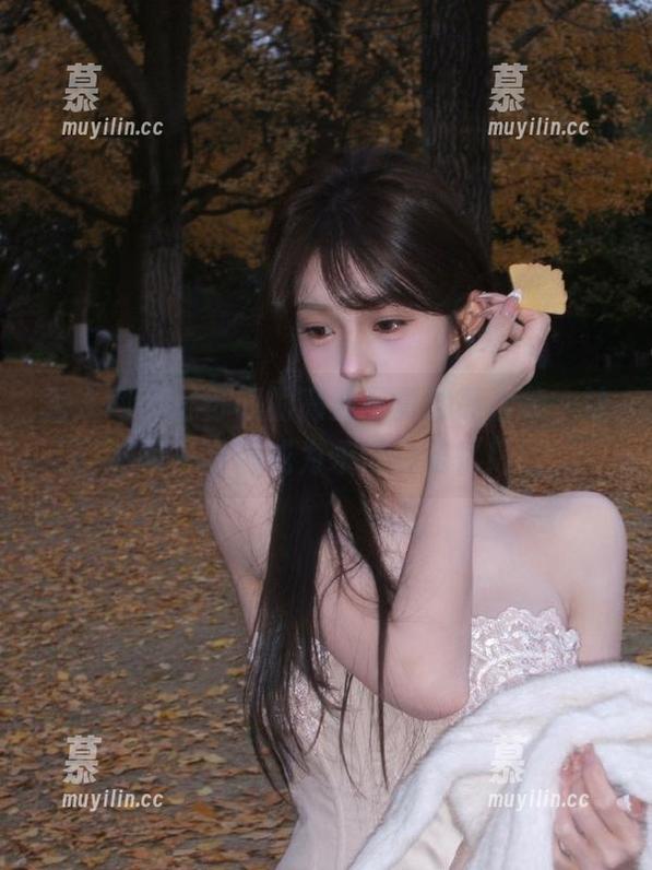 秀人网 - 苏苏阿的高清写真油亮合集，让每一帧都成为永恒的记忆！