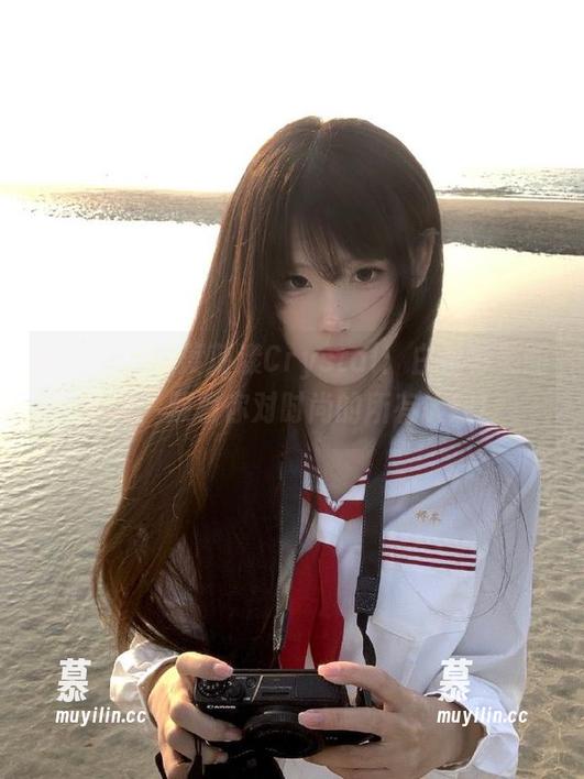 秀人网-荡漾Crystal 秀人网 - 再度荡漾Crystal:白衬衫美图更新,颠覆你对时尚的所有认知!