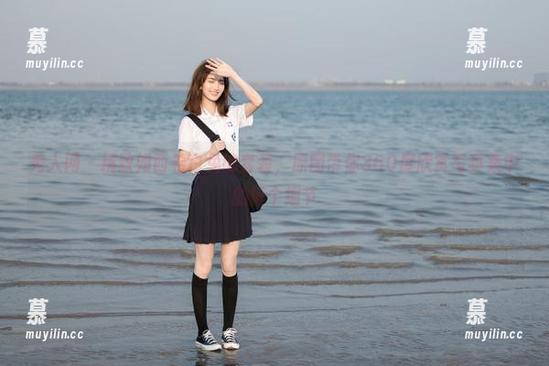 秀人网-西希白兔 秀人网 - 精致如西希白兔的套装,原图带你360度欣赏写真集中的每个细节