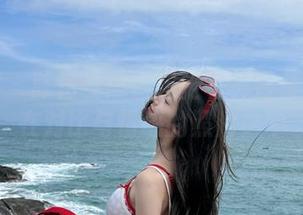 秀人网 – 陈怡曼黑白风格写真合集：沉浸在对比与情感的照片之中