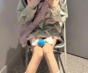 紧急企划 – 探索小恩的双马尾私拍图包，尽享她甜蜜可爱的每一面！