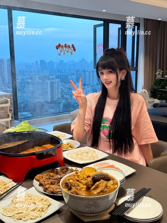 紧急企划-樱樱樱可 紧急企划 - 走进樱樱樱可的棉袜世界,分享温馨可爱套图让人心动