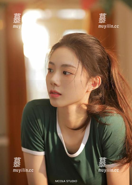 纪念小小v 微密圈 - 下载纪念小小v兔女郎的唯美写真,享受无门槛的免费体验