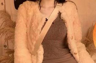 美媛馆 – 精彩福利分享，Vetiver嘉宝贝儿裸足写真图片绝对养眼！