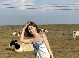 美媛馆 – 在大理遇见方子萱，精选制服旅拍套图展现别样风情