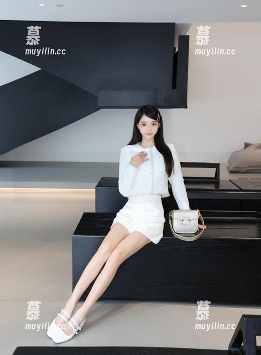 脸红Dearie 微密圈 - 唯美路虎风采,脸红Dearie倾情打造的高清作品,令人惊叹的视觉旅程