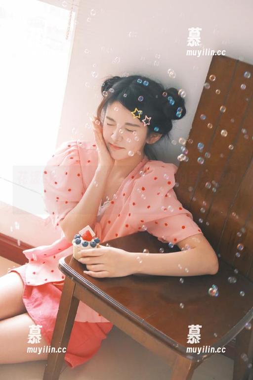 花漾show-心妍小公主 花漾show - 揭秘心妍小公主的镂空魅力,精美图片更新在线欣赏!