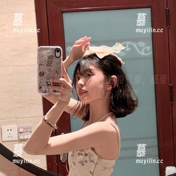 蜜桃社-Gina 蜜桃社 - 重塑Gina吊带的独特气质,感受写真与美图之间的艺术共鸣