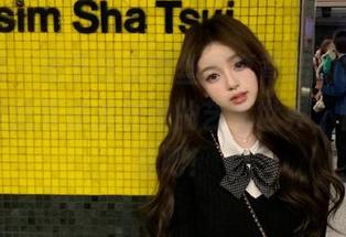 袜啵啵 – 稚予珠光肉丝写真背后的故事，精美壁纸带你走进她的艺术世界，快来收藏吧！