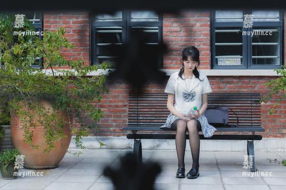 西瓜少女 西瓜少女黑丝写真美图,清新可爱又充满魅力的作品集!