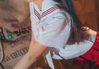 轰趴猫 – 探索曲曲的毛衣魅力：极致写真图包与丰富资源一览！