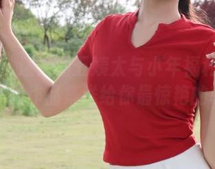 微密圈 – 迷人的五姨太与小年福利资源交汇，精彩作品集送给你最惊艳的享受！