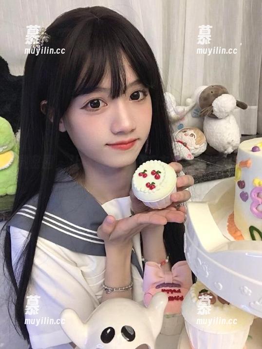 铁锤姐姐 微密圈 - 让铁锤姐姐的毛衣写真精选温暖你,这里的自嘲风格真甜!