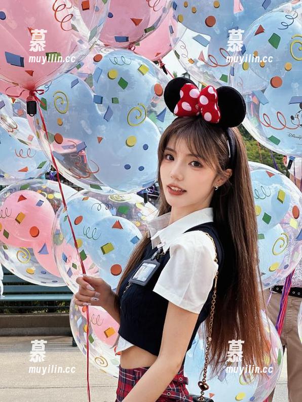 陈佩奇 微密圈 - 精选陈佩奇修女美图,原图图集中尽显她的优雅与可爱!