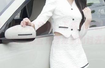 雅拉伊 – 时光机启动！下载梓文的写真，带你回到那些充满故事的过去！