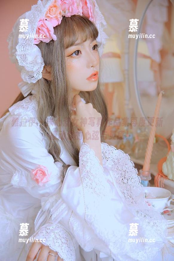 雅拉伊-米心蕊 雅拉伊 - 米心蕊女神写真作品集再度更新,撩动你的心弦与灵感!