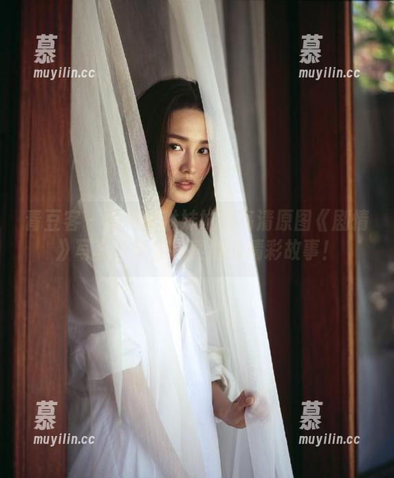 青豆客 - 相约卓琳妹妹的高清原图《剧情》写真，带你探索她的精彩故事！