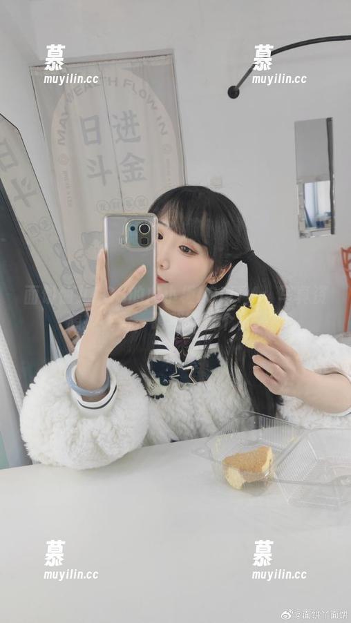 面饼仙儿COS的血小板LOLITA：写真资源抢先看，萌翻一整个秋天！