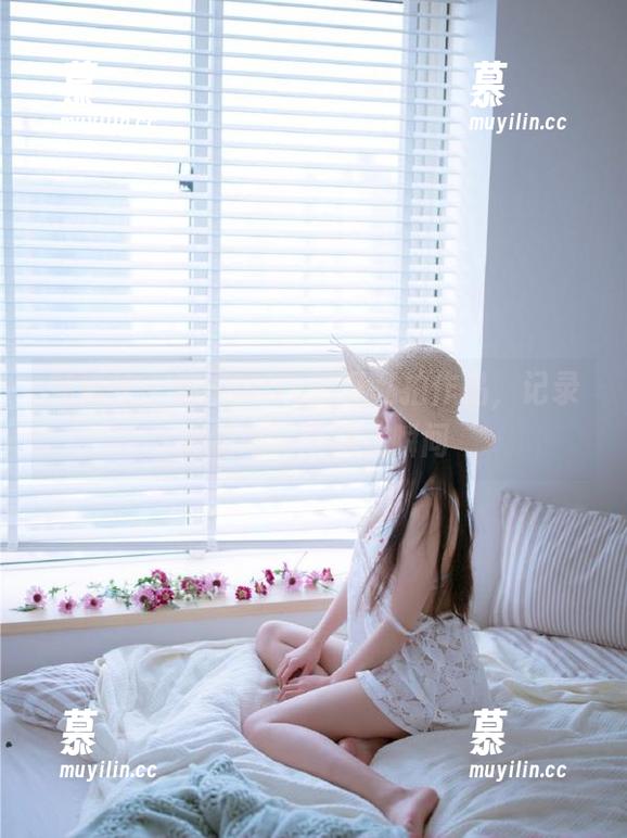 魅妍社 - 闵妮Mily浴缸私拍作品，记录她的每一个动人瞬间