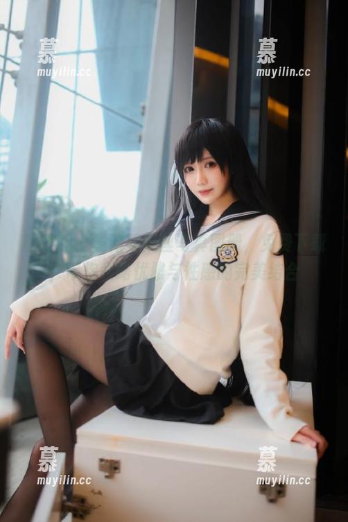 魅妍社-黄歆苑 魅妍社 - 黄歆苑黑丝写真图册,免费下载,带你领略优雅与性感的完美结合